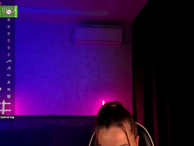 AliceFoXy webcam
