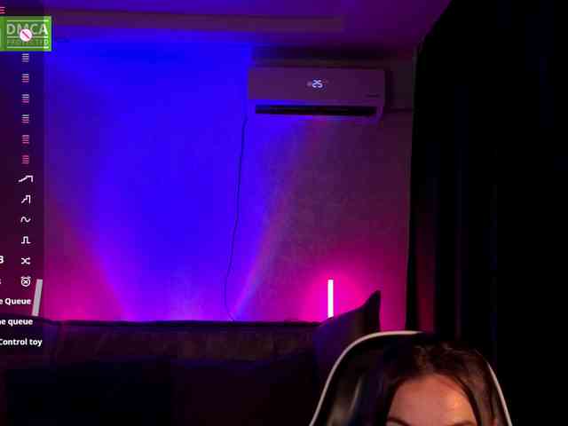 AliceFoXy webcam