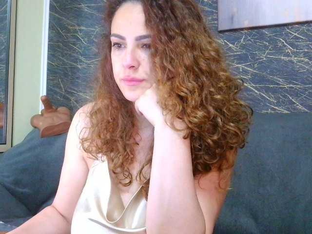 curlygirl35's BongaCams show and profile