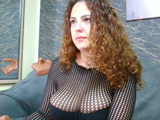 curlygirl35's BongaCams show and profile