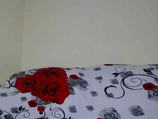 curlygirl35 webcam