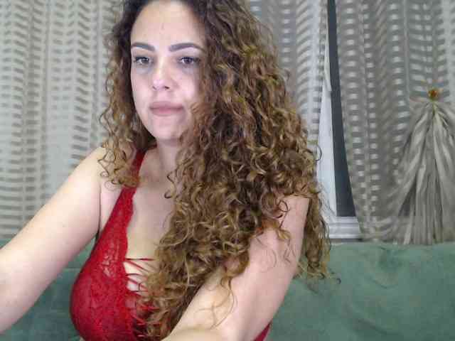 curlygirl35 curlygirl35