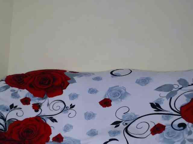 curlygirl35 webcam