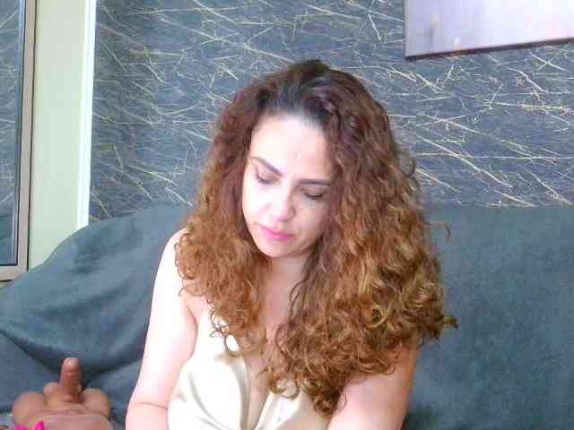 curlygirl35 curlygirl35