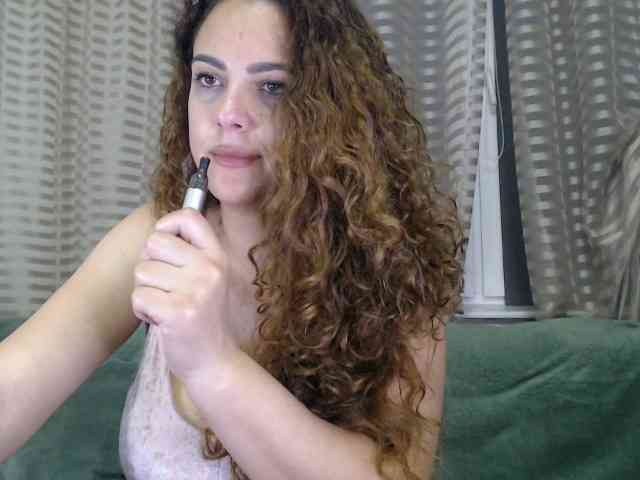 curlygirl35 curlygirl35