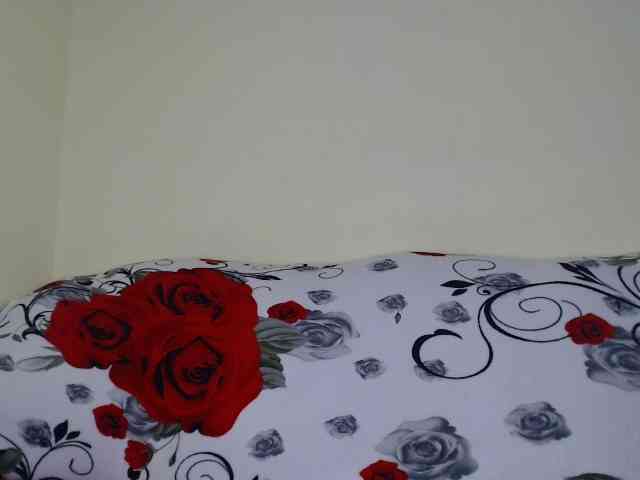curlygirl35 webcam