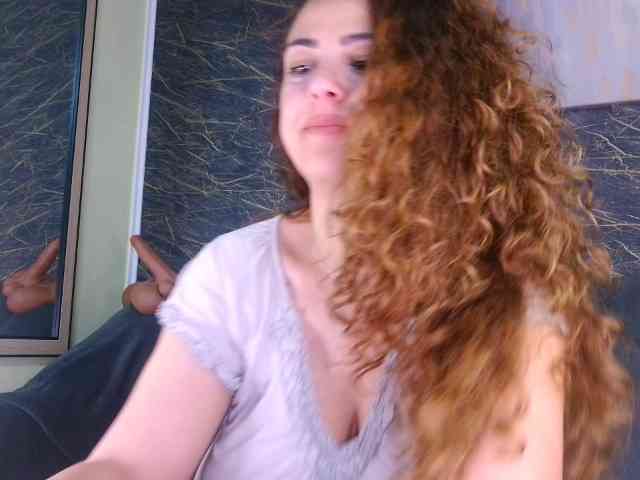 curlygirl35 webcam