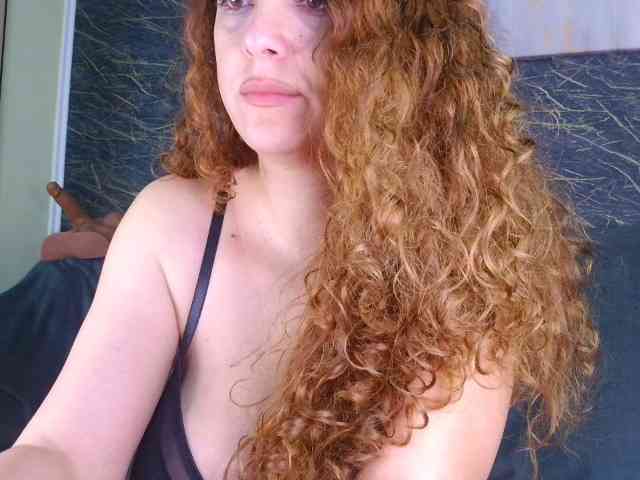 curlygirl35 curlygirl35