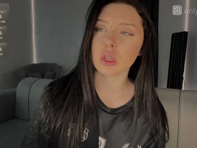 mendi-'s BongaCams show and profile