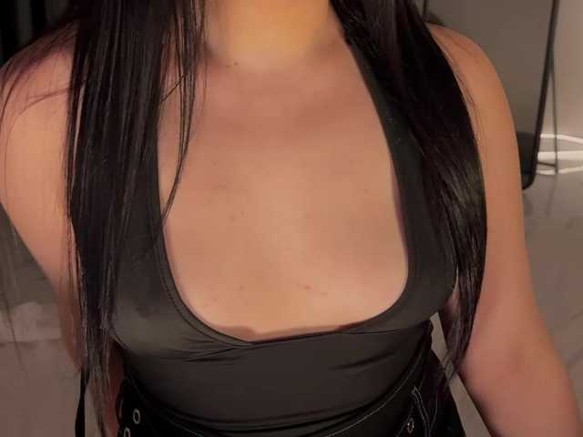 mendi-'s BongaCams show and profile