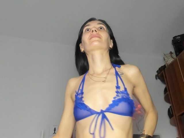 SweetCassie's BongaCams show and profile