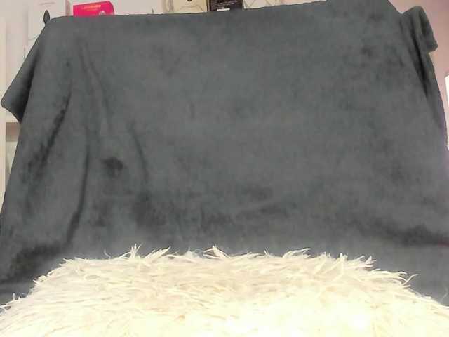 SweetCassie's BongaCams show and profile