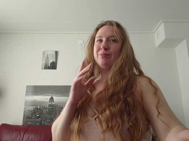 MazyMi's BongaCams show and profile