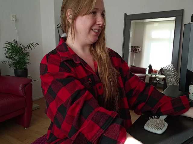 MazyMi's BongaCams show and profile