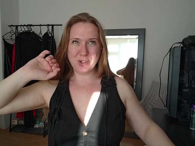 MazyMi's BongaCams show and profile