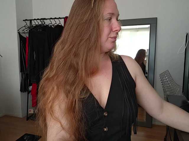 MazyMi's BongaCams show and profile