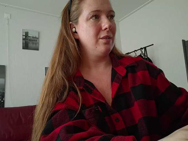 MazyMi's BongaCams show and profile