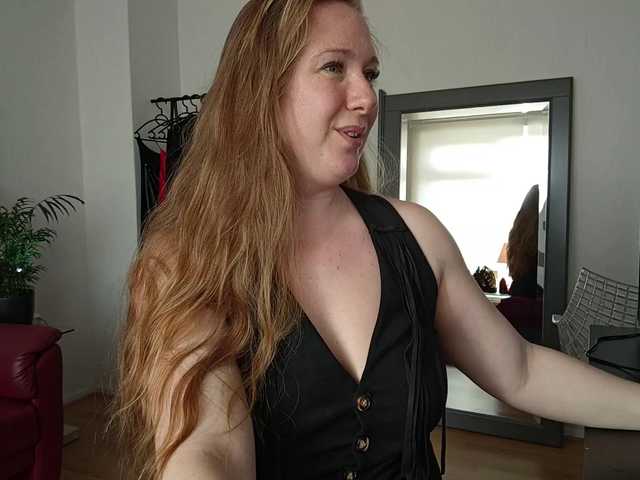 MazyMi's BongaCams show and profile