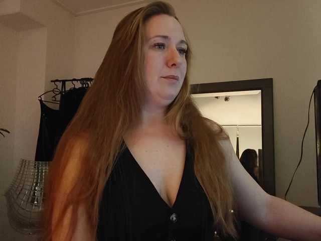 MazyMi's BongaCams show and profile