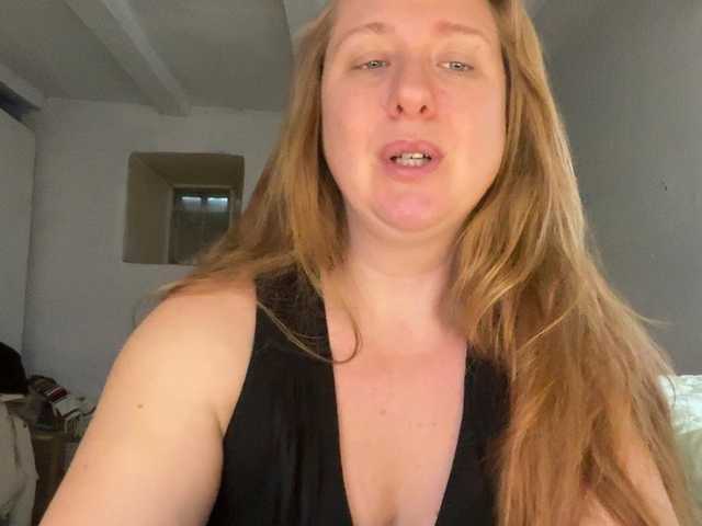 MazyMi's BongaCams show and profile