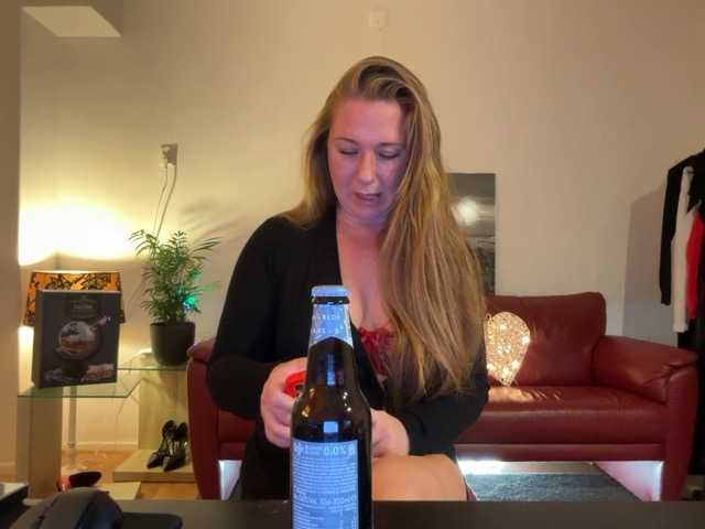 MazyMi's BongaCams show and profile