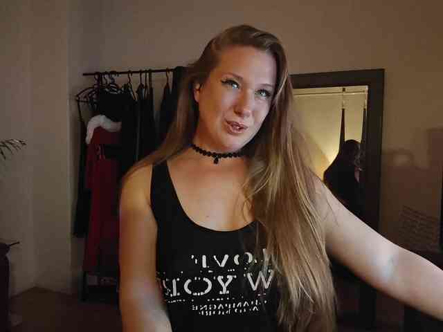 MazyMi Live Webcam on BongaCams