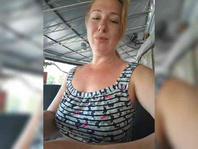 live sex chats MazyMi