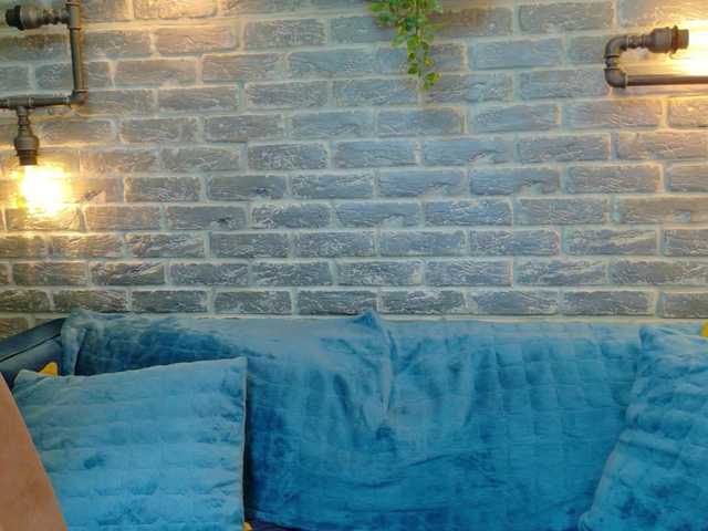 Lisa-Caprice's BongaCams show and profile