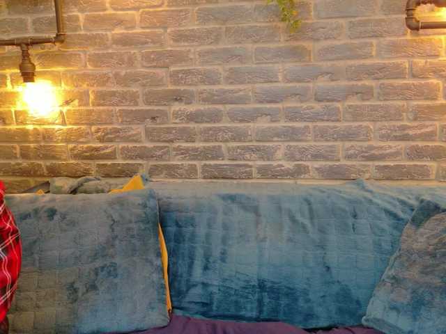 Lisa-Caprice's BongaCams show and profile