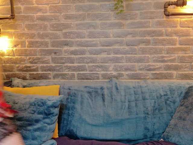 Lisa-Caprice's BongaCams show and profile