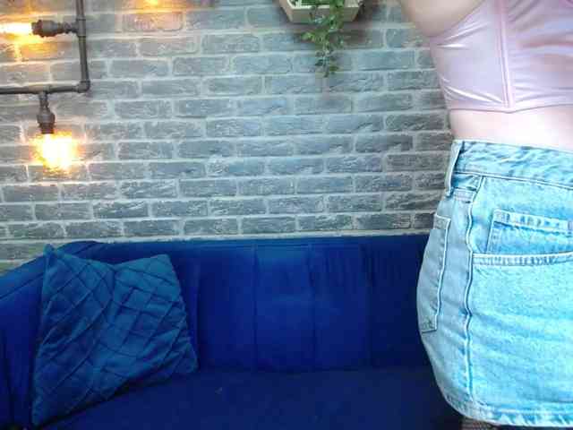 Lisa-Caprice webcam