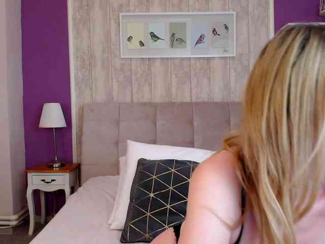 Lisa-Caprice webcam