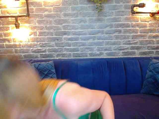 Lisa-Caprice webcam