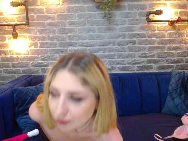Lisa-Caprice webcam