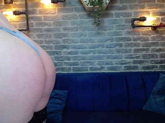 Lisa-Caprice webcam