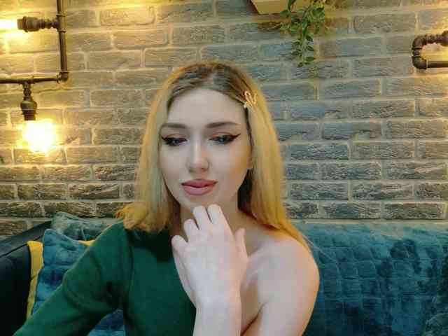 Lisa-Caprice webcam