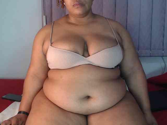 SexyChill1992 webcam