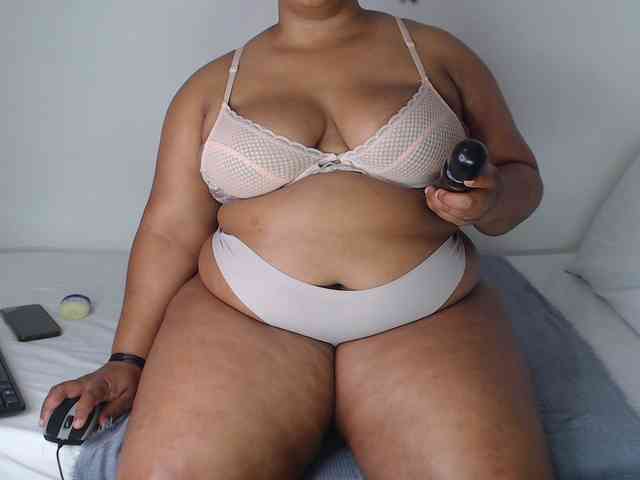 SexyChill1992 webcam