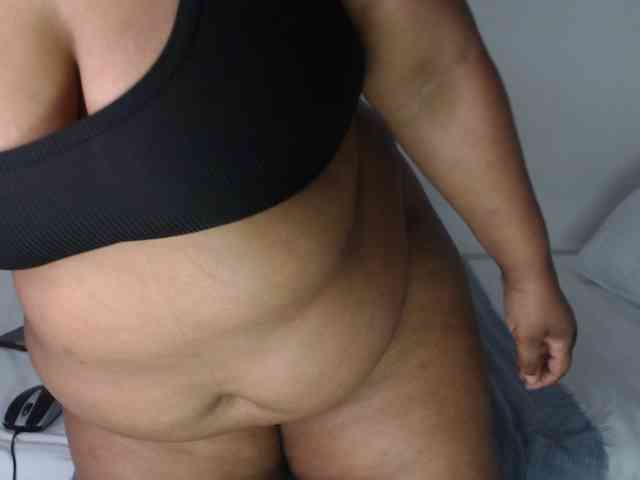 SexyChill1992 webcam