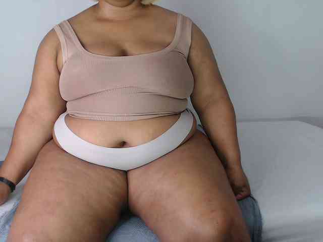 SexyChill1992 webcam