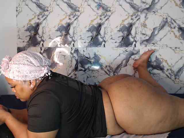 SexyChill1992 webcam