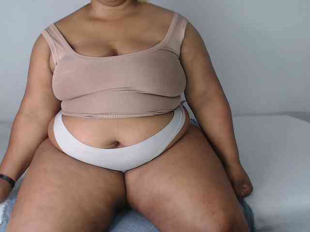 SexyChill1992 webcam