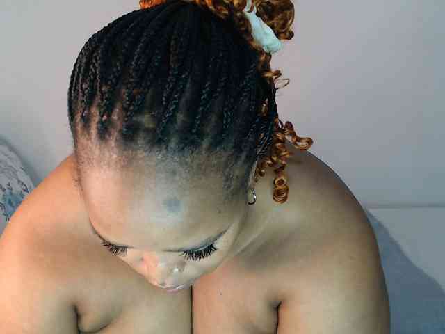 SexyChill1992 webcam