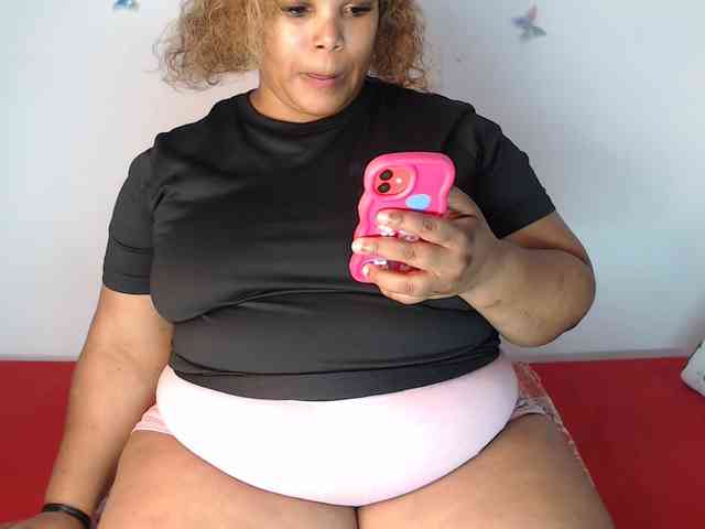 SexyChill1992 webcam