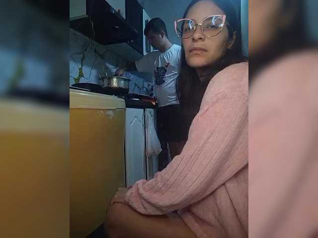 Kingofqueen23's BongaCams show and profile