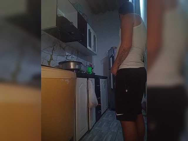 Kingofqueen23's BongaCams profile