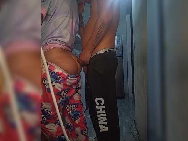 Kingofqueen23's BongaCams show and profile