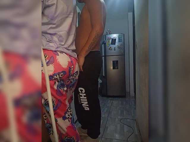 Kingofqueen23's BongaCams show and profile