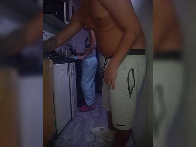 Kingofqueen23's BongaCams show and profile