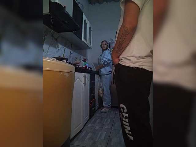 Kingofqueen23's BongaCams show and profile